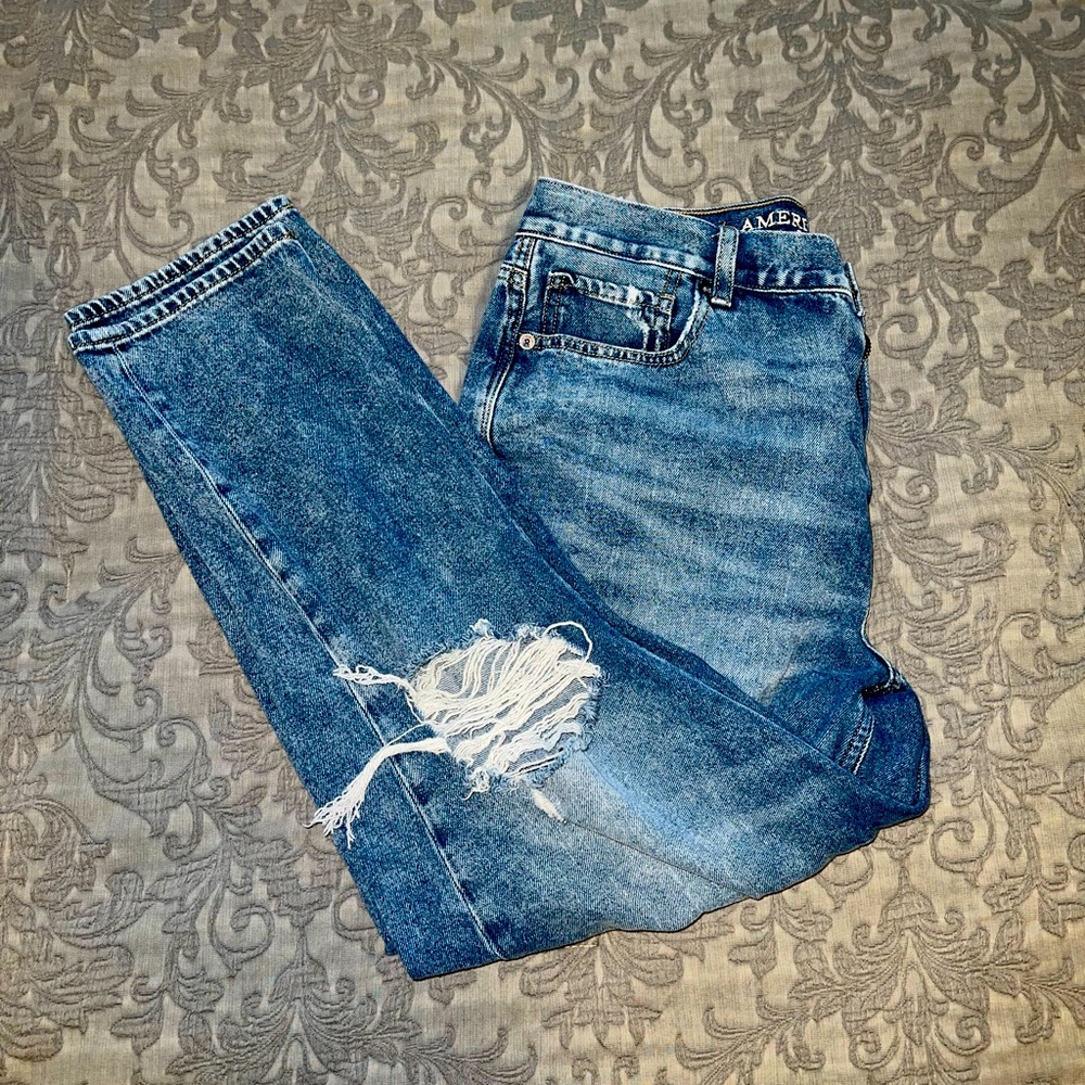 American Eagle Mom Jeans